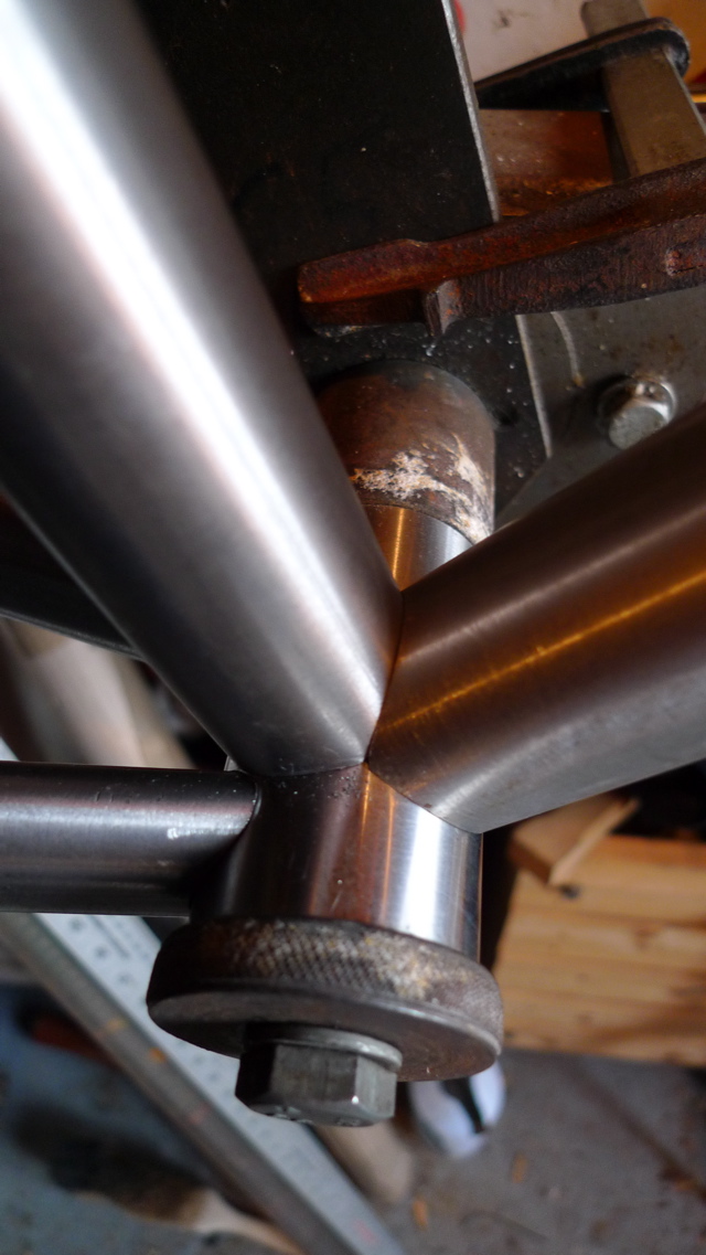 bottom brack cluster mitres